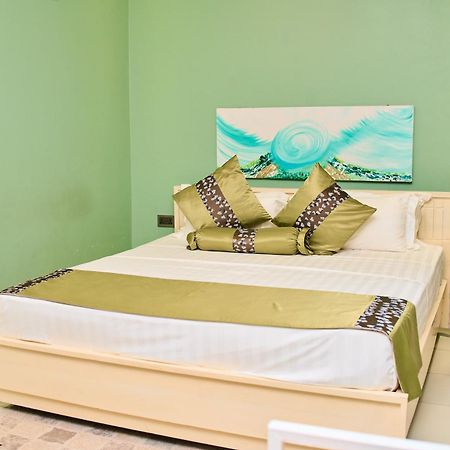Hotel Amaranth Dar es Salaam Extérieur photo